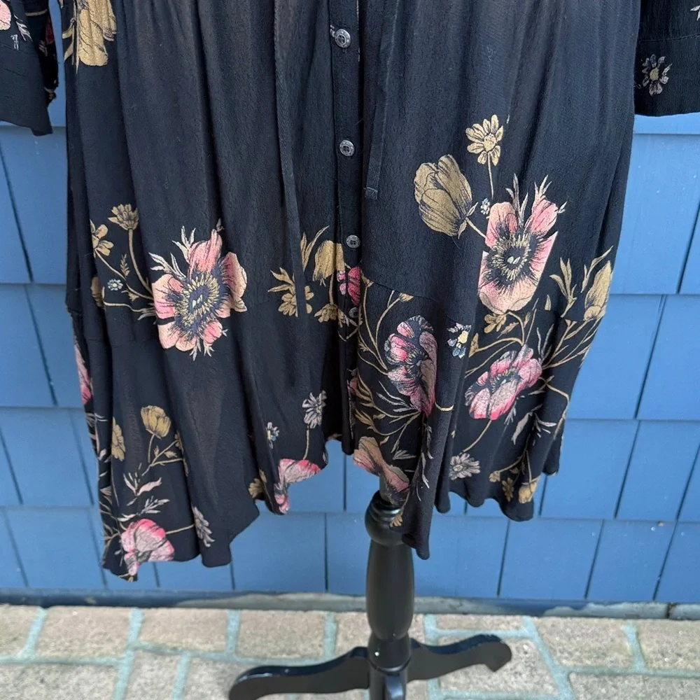 Free People Floral Button-Down Dress - Black and Pink XS very oversized